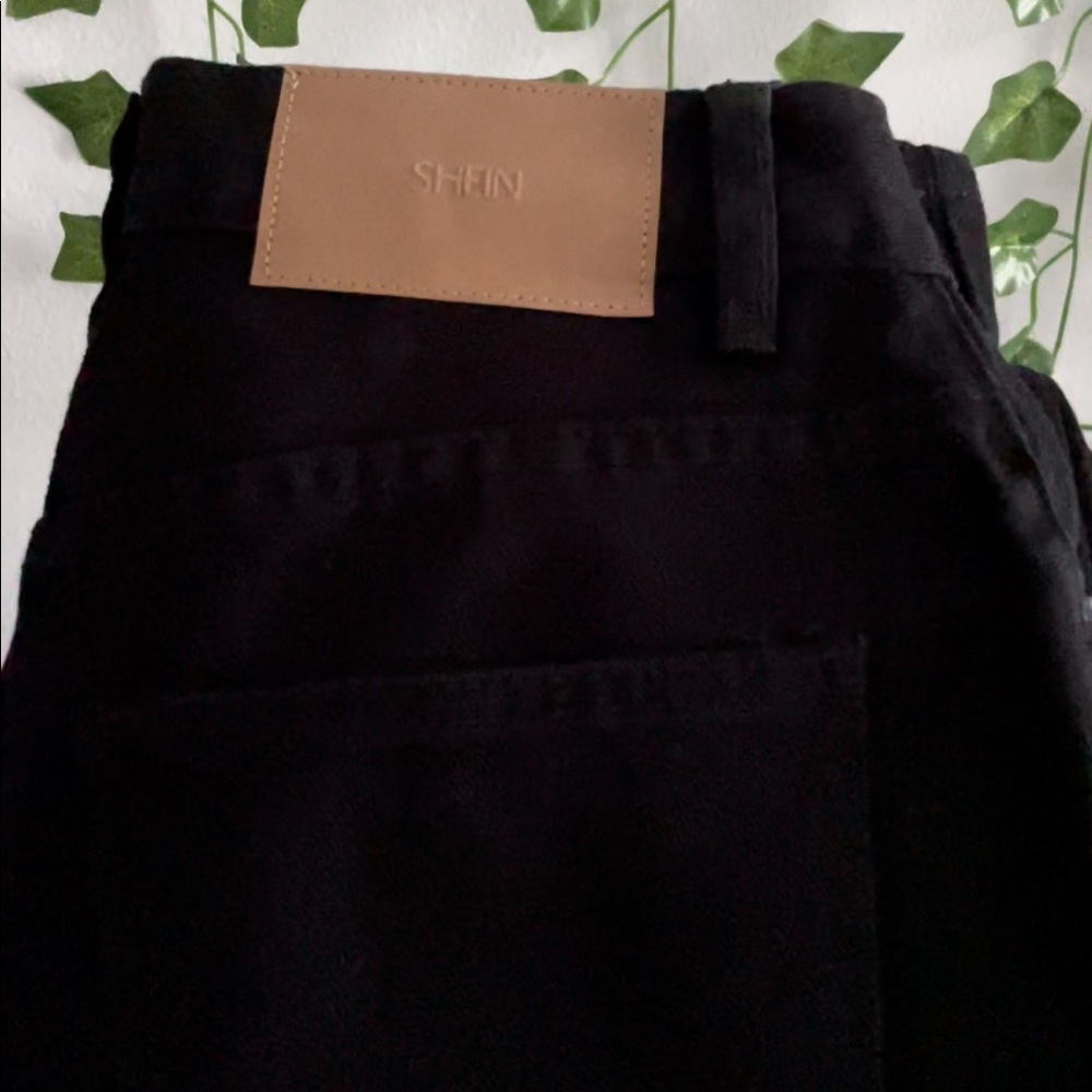 SHEIN middle waisted mom jeans.